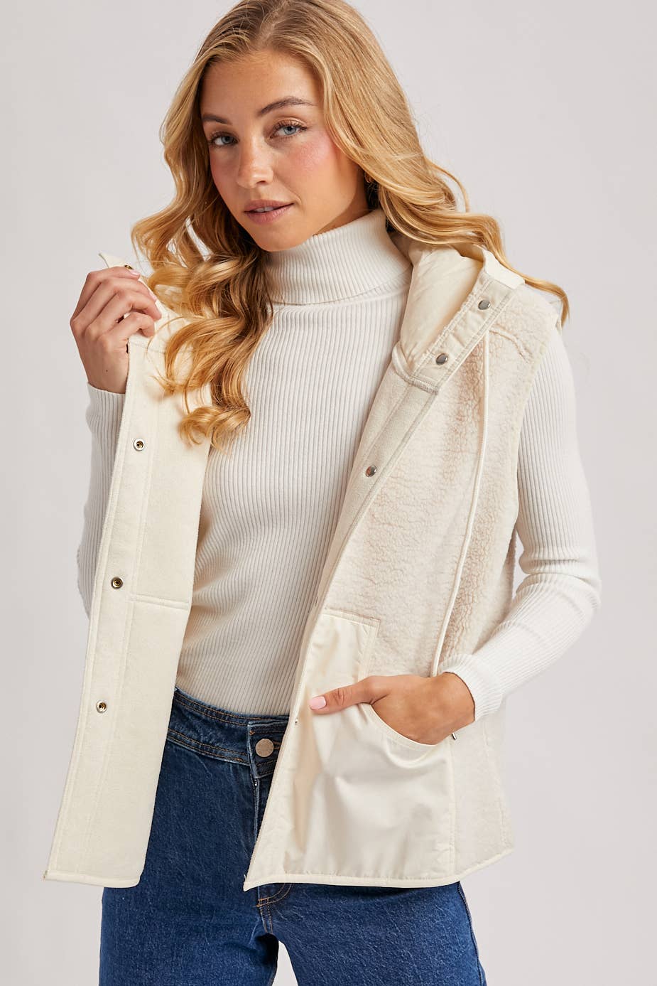 The Briar Sherpa Hooded Vest