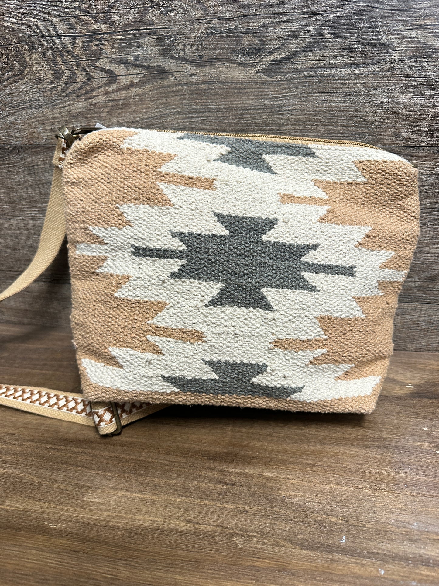 Sierra Crossbody